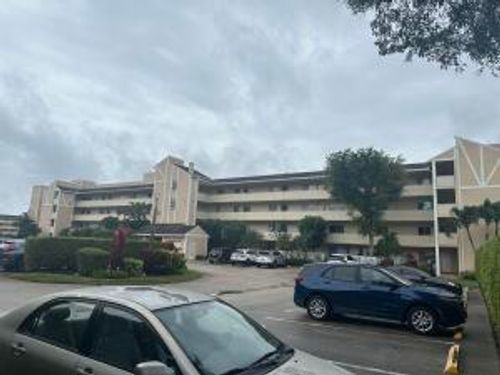 303-7286 Huntington Ln, Delray Beach, FL, 33446-2927 | Card Image