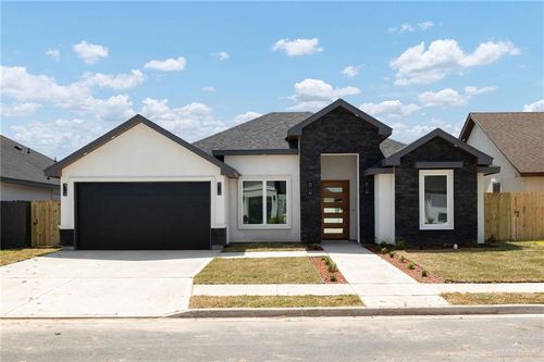 2810 Arboledas Dr, San Juan, TX, 78589-2088 | Card Image