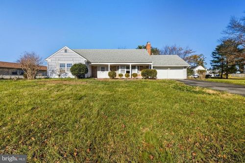 125 Country Club Rd, Willingboro, NJ, 08046-3505 | Card Image