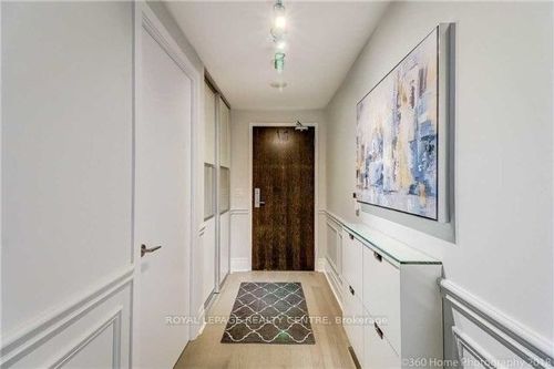 512-156 Portland St, Toronto, ON, M5V0G1 | Card Image