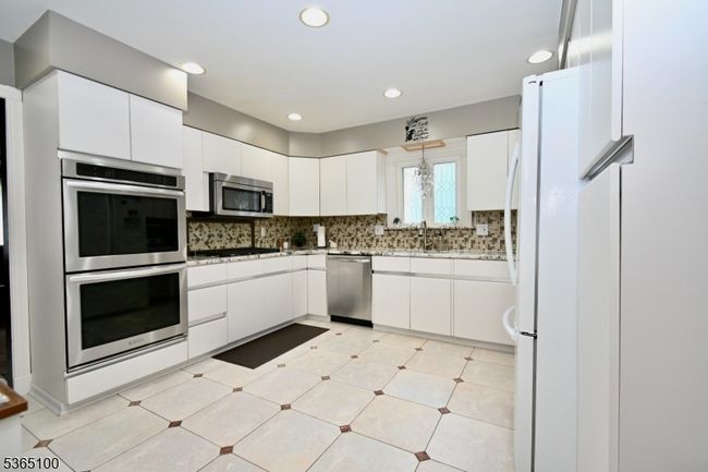 6 Wakeman St, House other with 3 bedrooms, 2 bathrooms and null parking in West Orange NJ | Image 8
