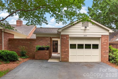 2405 Quail Lake Dr, Charlotte, NC, 28210-5105 | Card Image