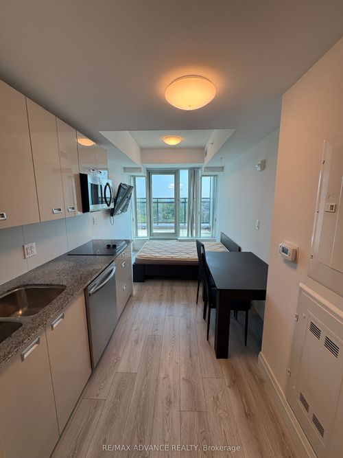 902-652 Princess St, Kingston, ON, K7L1E5 | Card Image