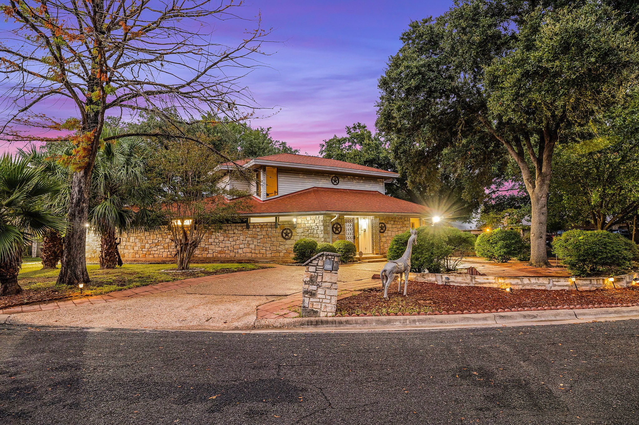 Inverrary Cir, Austin, TX 78747
