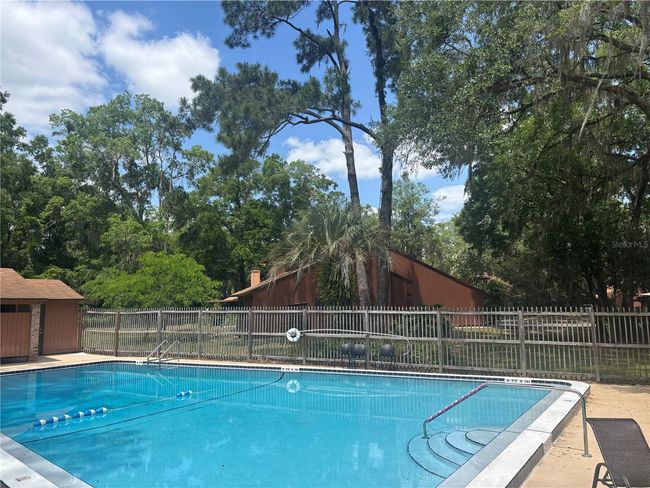 4135 Nw 16 Th Dr, Townhouse with 3 bedrooms, 2 bathrooms and null parking in GAINESVILLE FL | Image 15