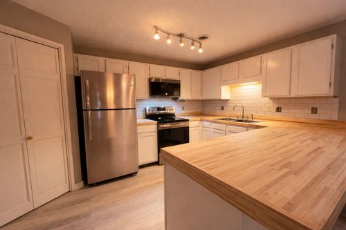 b5-112 Franklin Street, Bangor, ME, 04401 | Card Image