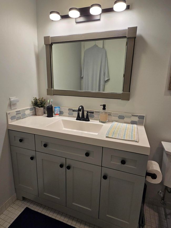 APT-715 - 4001 Hillcrest Dr, Condo with 1 bedrooms, 2 bathrooms and null parking in Hollywood FL | Image 8