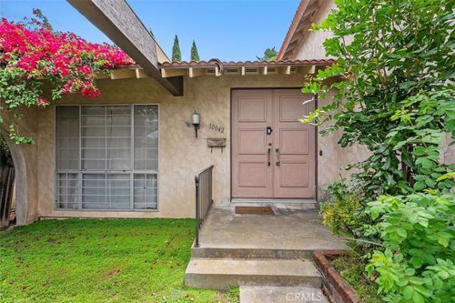 10042 Sprit Cir, Huntington Beach, CA, 92646-7402 | Card Image