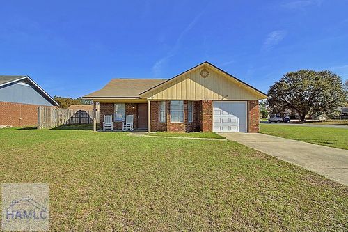 1458 Victory Cir, Hinesville, GA, 31313-9196 | Card Image