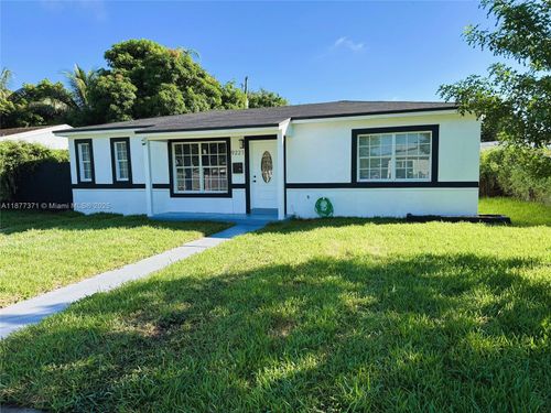 9221 Broad Manor Rd, Miami, FL, 33147-2953 | Card Image