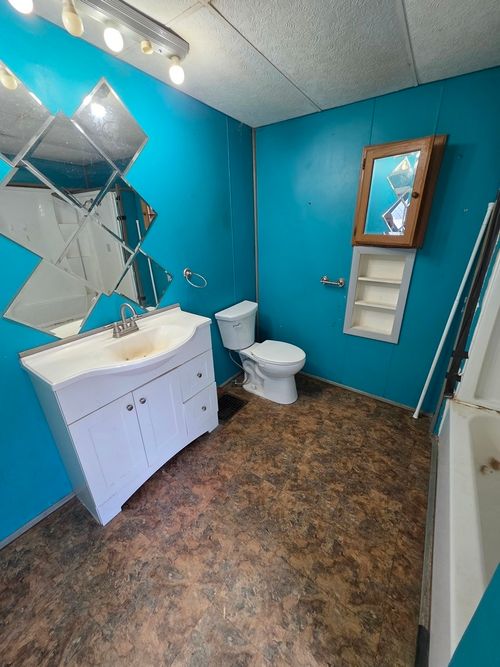 850 11th Ave S, Clinton, IA, 52732-6318 | Card Image