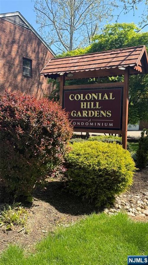 1 Colonial Dr, Little Falls, NJ, 07424-1812 | Card Image
