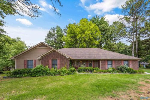 212 Crossrail Cir, Harvest, AL, 35749-8230 | Card Image
