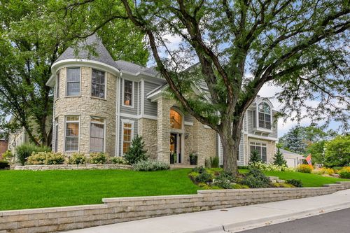 798 Highview Ave, Glen Ellyn, IL, 60137-5562 | Card Image