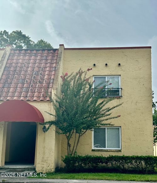 8-3878 La Mirada Dr N, Jacksonville, FL, 32217-8832 | Card Image