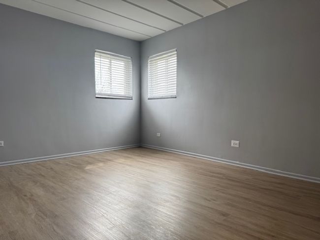 APT-2L - 9551 S Kedzie Ave, Condo with 2 bedrooms, 1 bathrooms and 2 parking in Evergreen Park IL | Image 15
