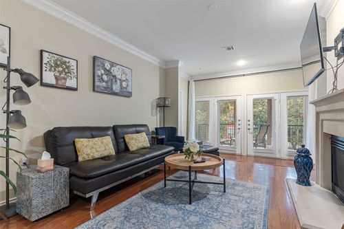 apt-327-2400 Mccue Rd, Houston, TX, 77056-5115 | Card Image
