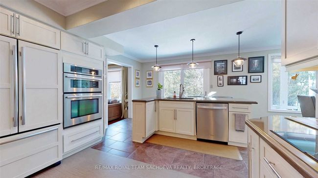 955 Peggoty Cir, House other with 4 bedrooms, 4 bathrooms and 4 parking in Oshawa ON | Image 11