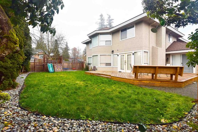 15882 107 A Avenue, House other with 5 bedrooms, 2 bathrooms and 7 parking in Surrey BC | Image 26