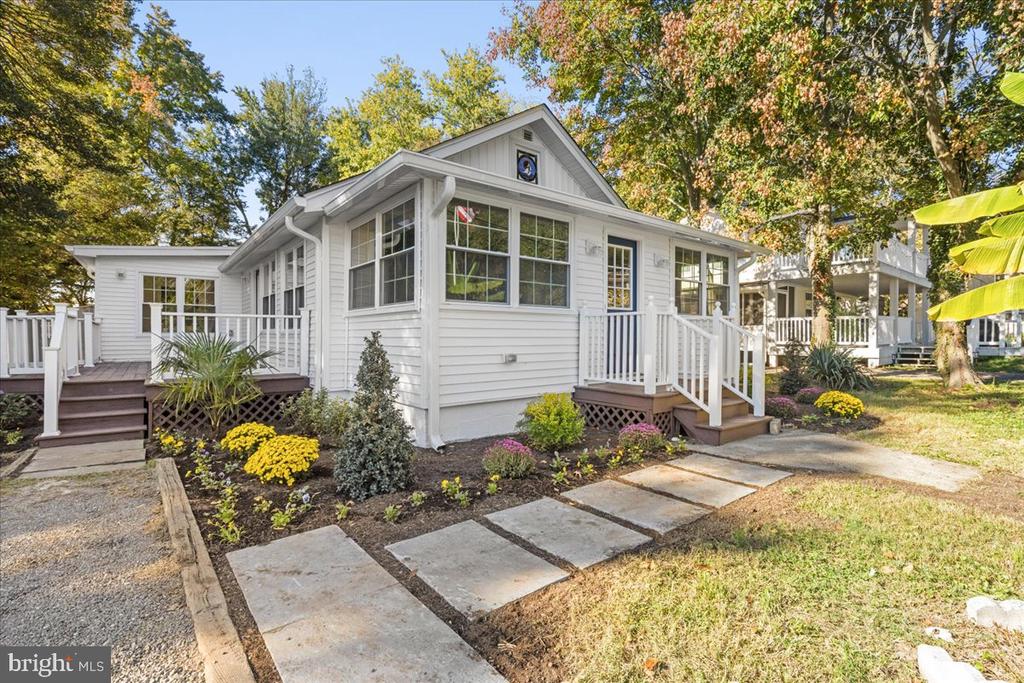 Breezy Point Rd, Chesapeake Beach, MD 20732