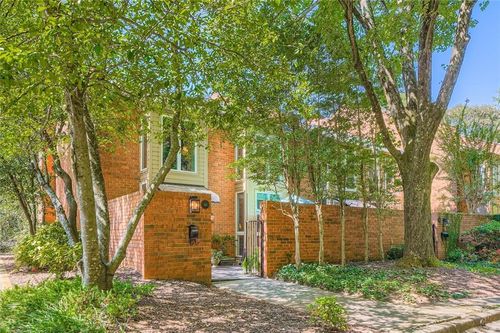 54 Willow Gln, Atlanta, GA, 30342-1109 | Card Image
