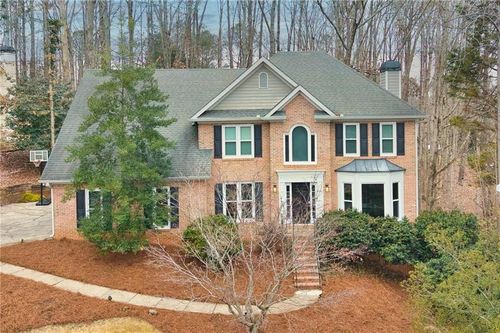 511 Deer Run Way, Woodstock, GA, 30189-6154 | Card Image