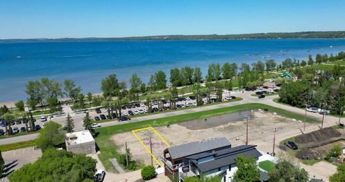 4217 Lakeshore Drive, Sylvan Lake, AB, T4S1C1 | Card Image