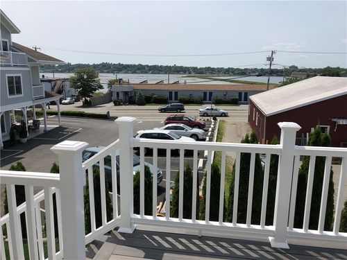 8 Seascape Avenue, Middletown, RI, 02842 | Card Image