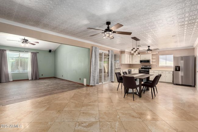 9714 N 55 Th Dr, House other with 3 bedrooms, 2 bathrooms and null parking in Glendale AZ | Image 5