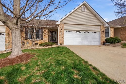 4 Mckinley Pointe Ct, Saint Charles, MO, 63301-0582 | Card Image