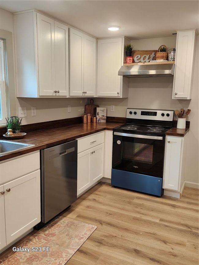 Kitchen | Image 6