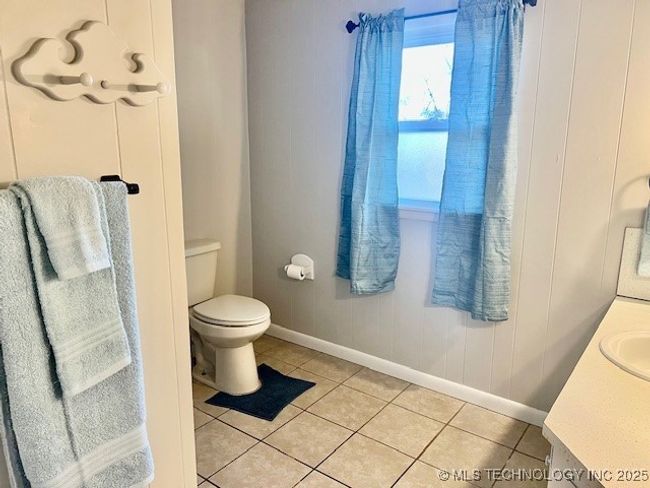 Main bathroom | Image 22