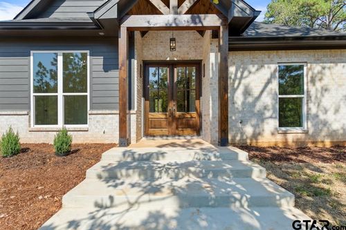 15837 Stillwaters, Lindale, TX, 75771-4916 | Card Image