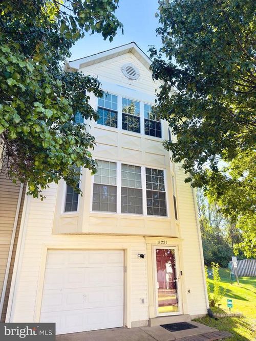 9221 Jessica Dr, MANASSAS PARK, VA, 20111-2443 | Card Image