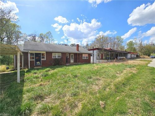 4041 Nc 8 Hwy N, Danbury, NC, 27016-7103 | Card Image