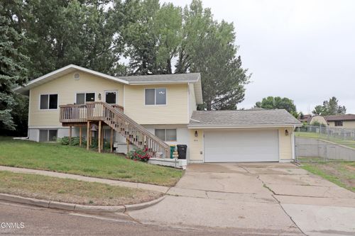 2401 E Boulevard Ave, Bismarck, ND, 58501-3043 | Card Image