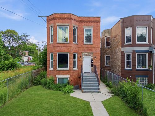 4513 W West End Ave, Chicago, IL, 60624-2156 | Card Image