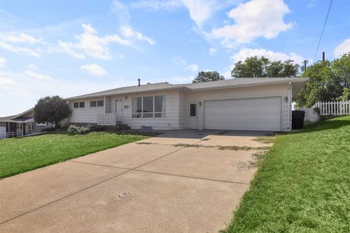 820 47th St S, Great Falls, MT, 59405-5724 | Card Image