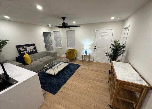 1735 Derry Ave Sw, Atlanta, GA, 30310-1503 | Card Image