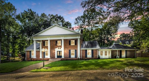320 Country Club Acres, Shelby, NC, 28150-4816 | Card Image