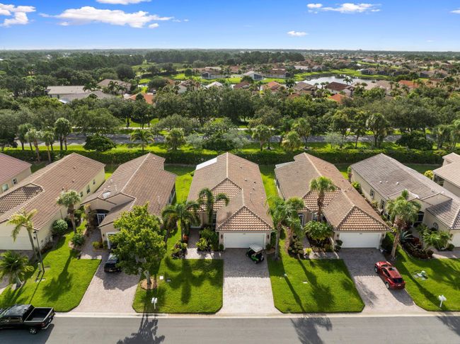 397 Nw Breezy Point Loop, House other with 2 bedrooms, 2 bathrooms and null parking in Port St. Lucie FL | Image 40