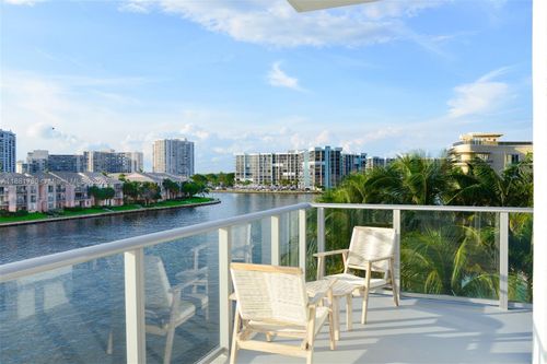 r302-4010 S Ocean Dr, Hollywood, FL, 33019-3063 | Card Image