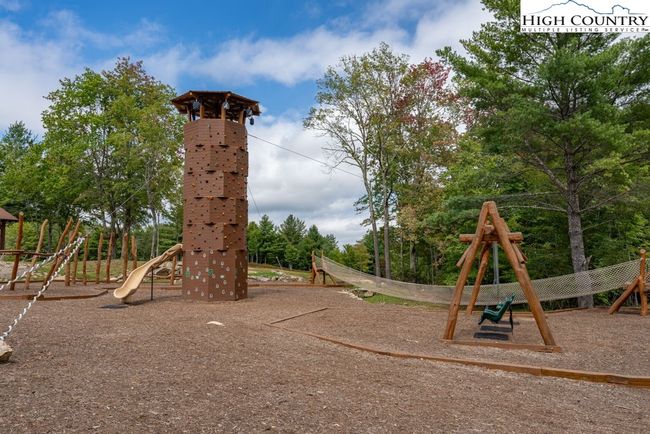 8 - 52 Eagle Cottage Ln, Townhouse with 1 bedrooms, 2 bathrooms and null parking in Banner Elk NC | Image 37