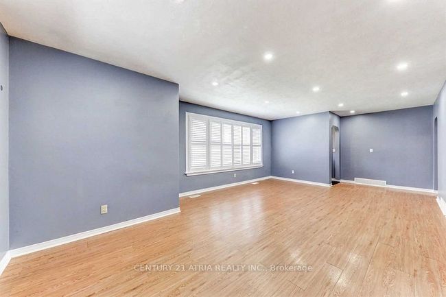 532 Harmony Rd S, House other with 3 bedrooms, 1 bathrooms and null parking in Oshawa ON | Image 7