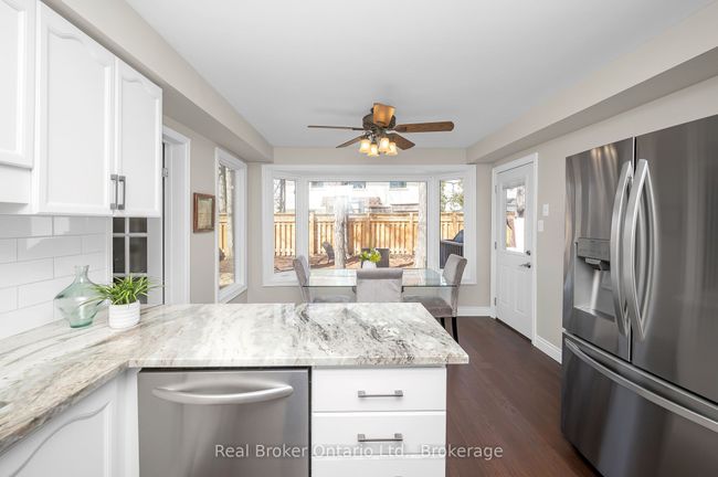 2013 Windy Oaks Dr, House other with 5 bedrooms, 4 bathrooms and 4 parking in Burlington ON | Image 11