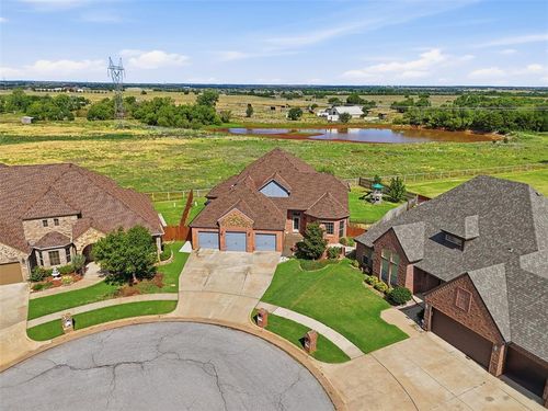 9329 Nw 134th Terrace, Yukon, OK, 73099 | Card Image