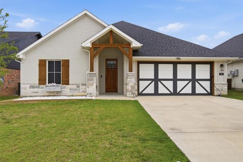 924 Rodgers Ave, Godley, TX, 76044-3464 | Card Image