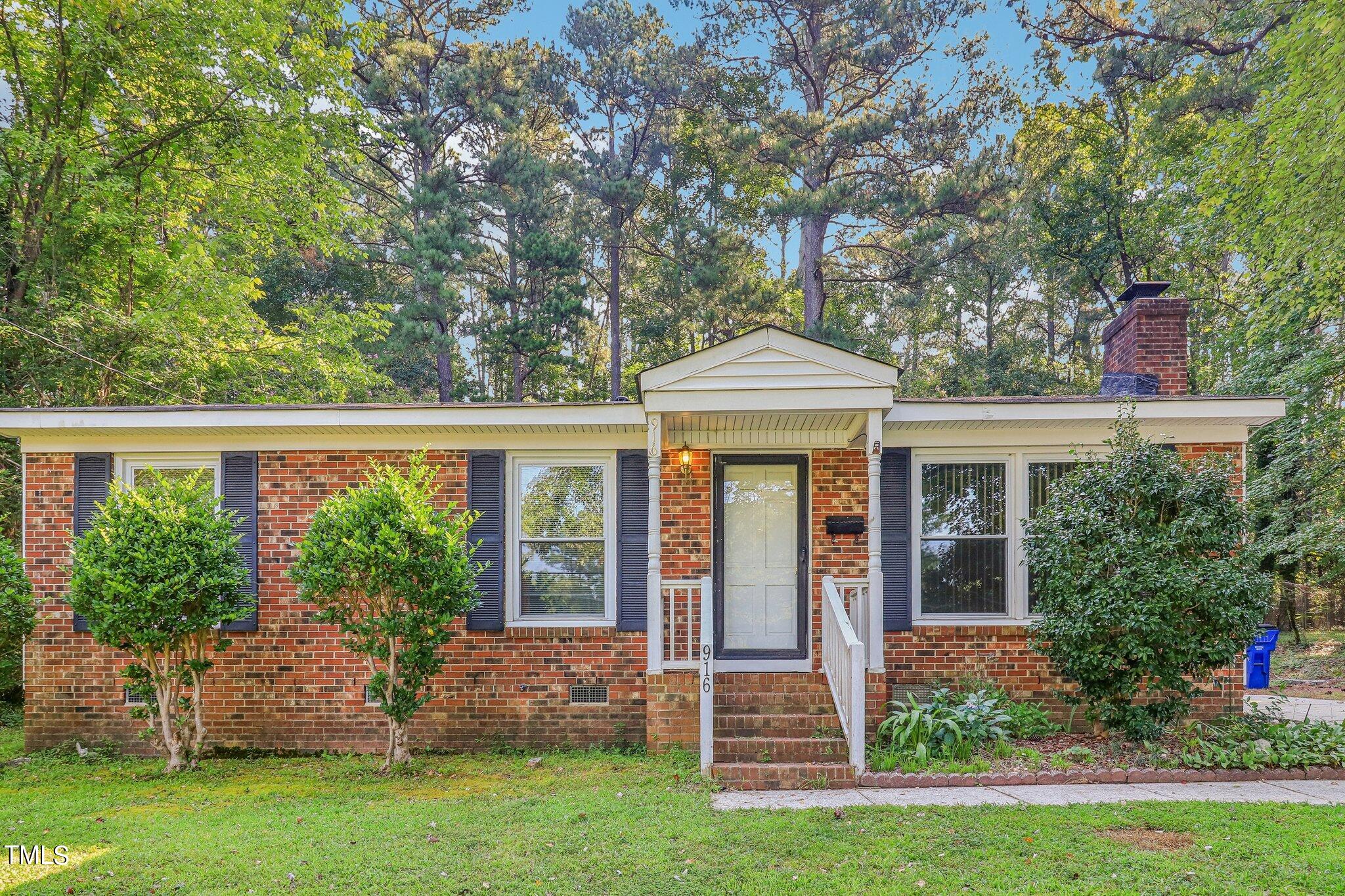 Chatham Ln, Raleigh, NC 27610