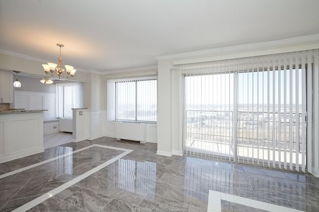 APT-1704 - 7033 N Kedzie Ave, Condo with 2 bedrooms, 2 bathrooms and 2 parking in Chicago IL | Image 22