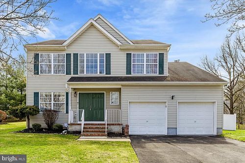 27 Blossom Dr, Ewing, NJ, 08638-2003 | Card Image